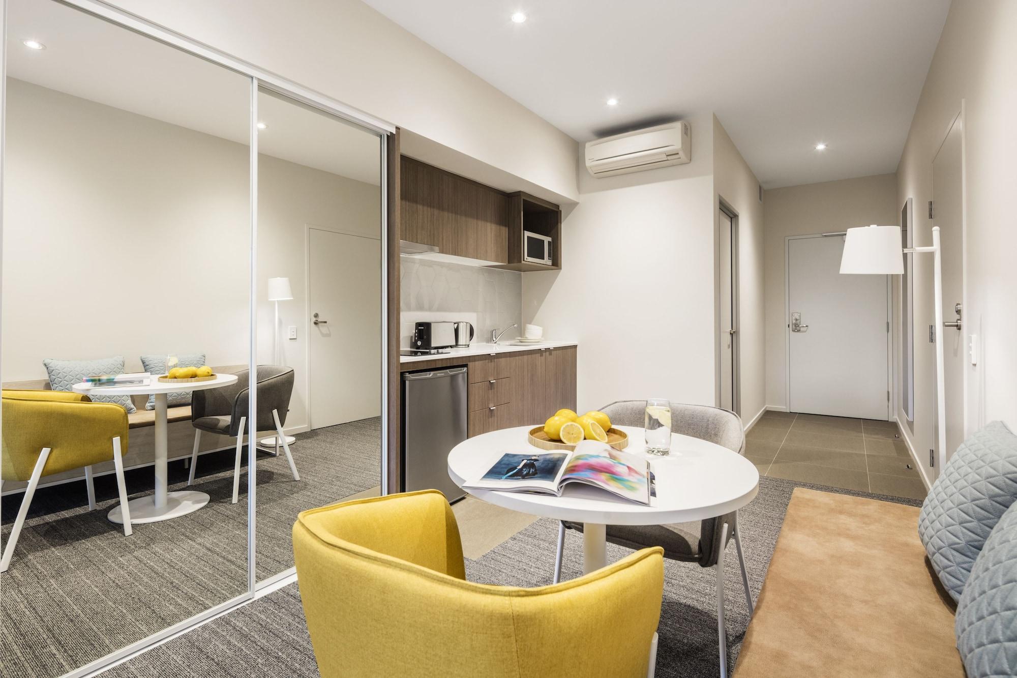Quest Eight Mile Plains Aparthotel Бризбейн Екстериор снимка